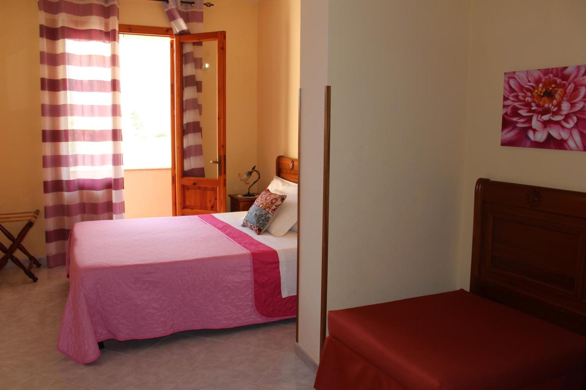 Raggio Di Sole Bed & Breakfast マカリ エクステリア 写真