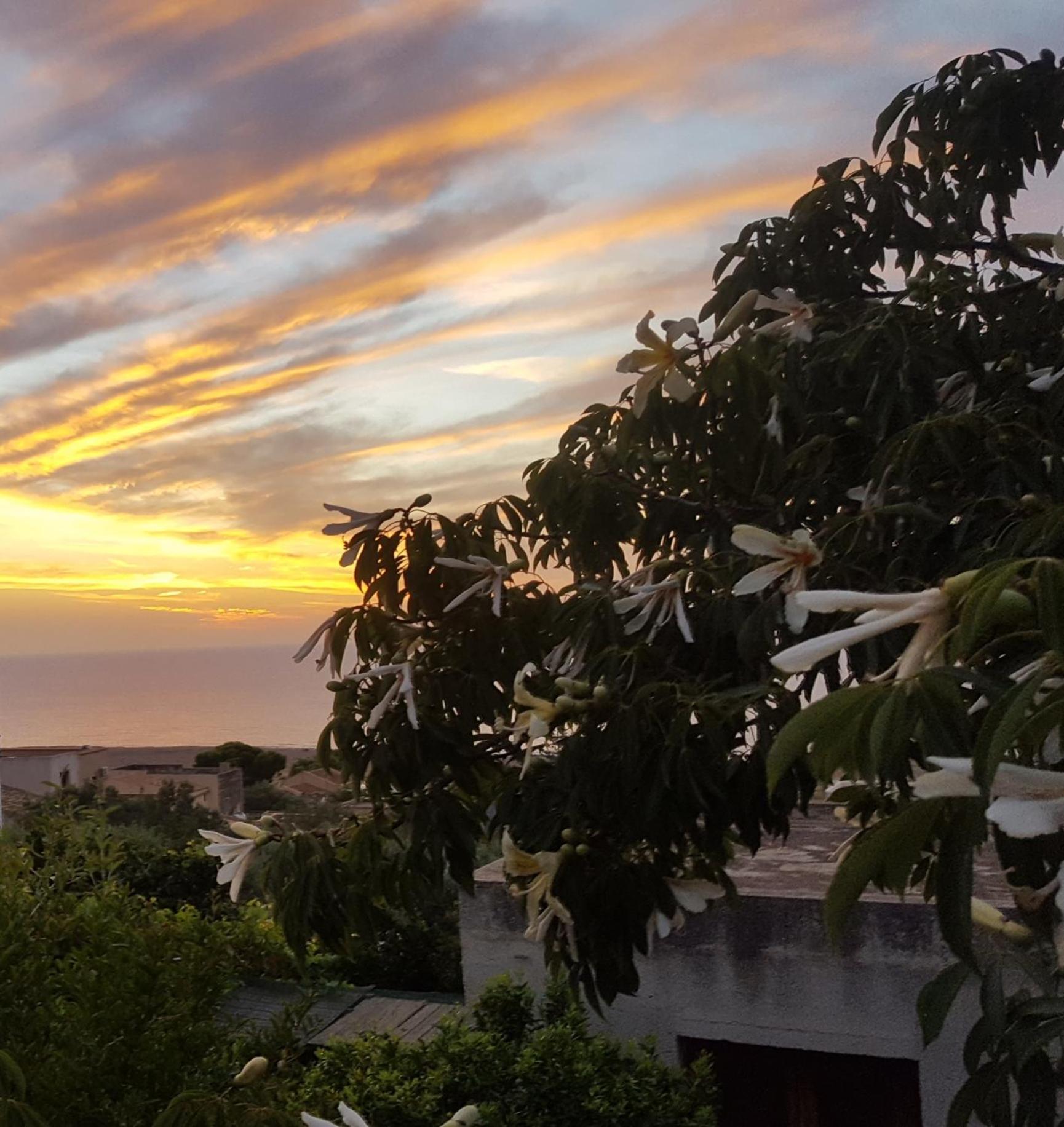 Raggio Di Sole Bed & Breakfast マカリ エクステリア 写真